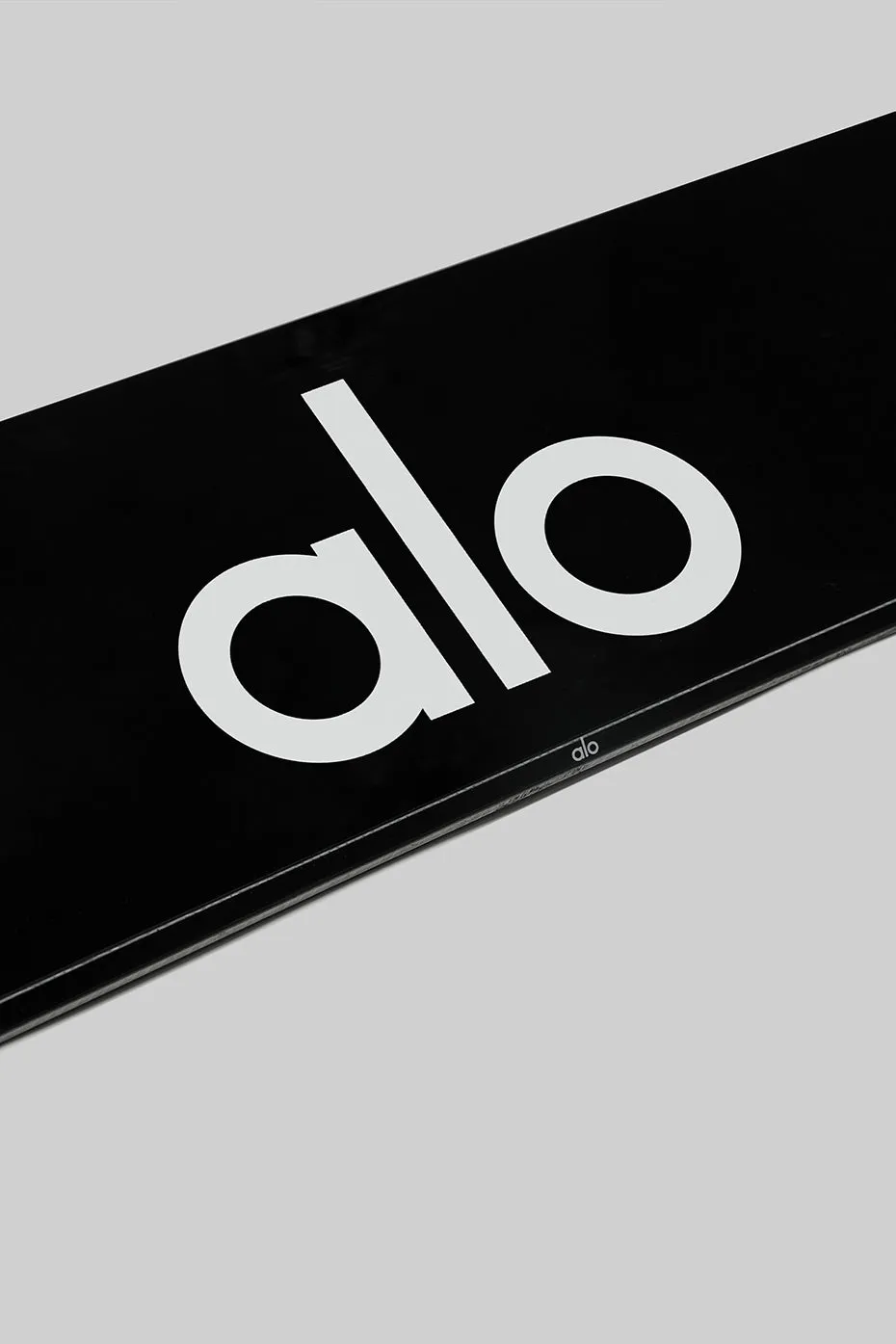 Alo Glacier Snowboard - Black/Black