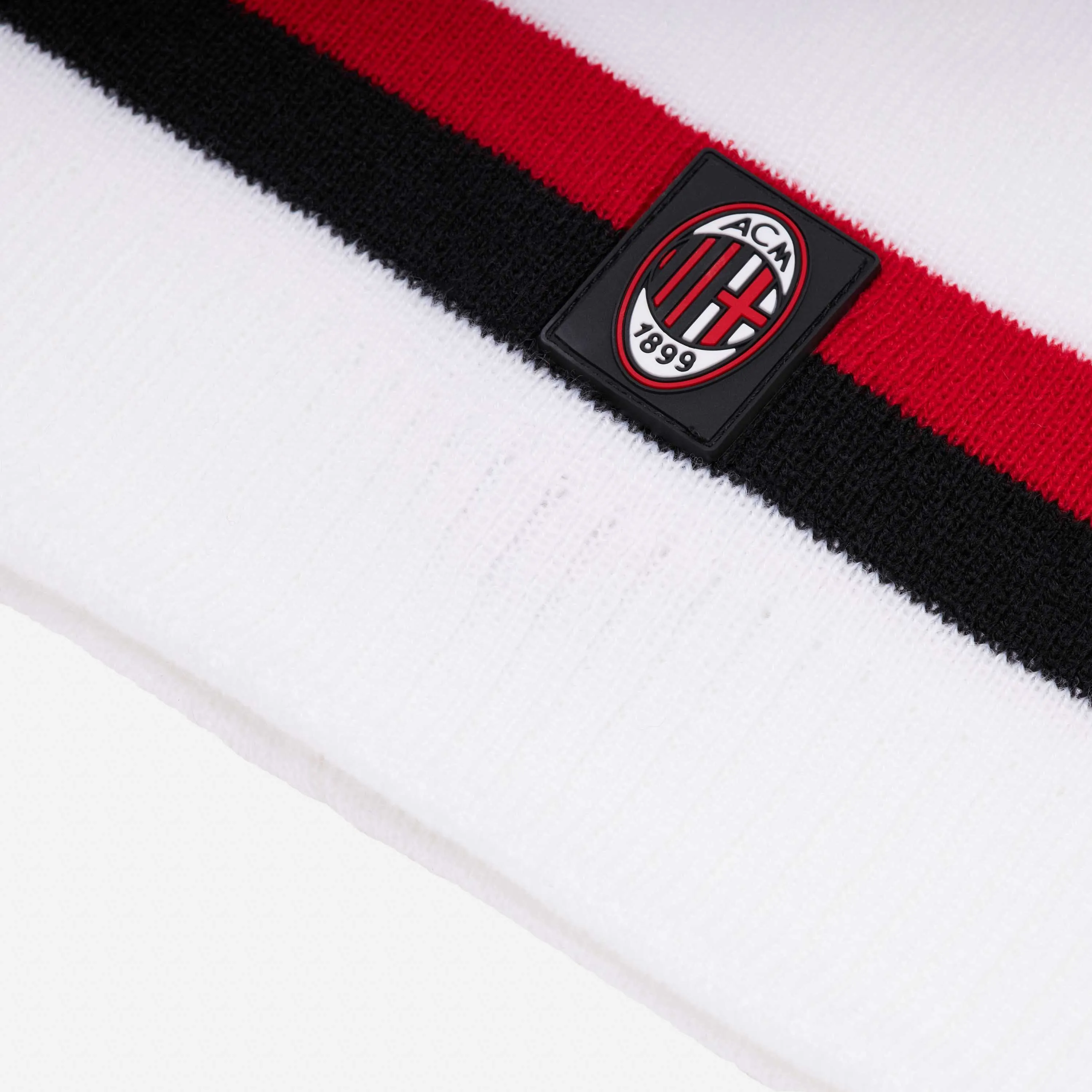 BERRETTO MILAN CON BANDA ROSSONERA E PATCH LOGO