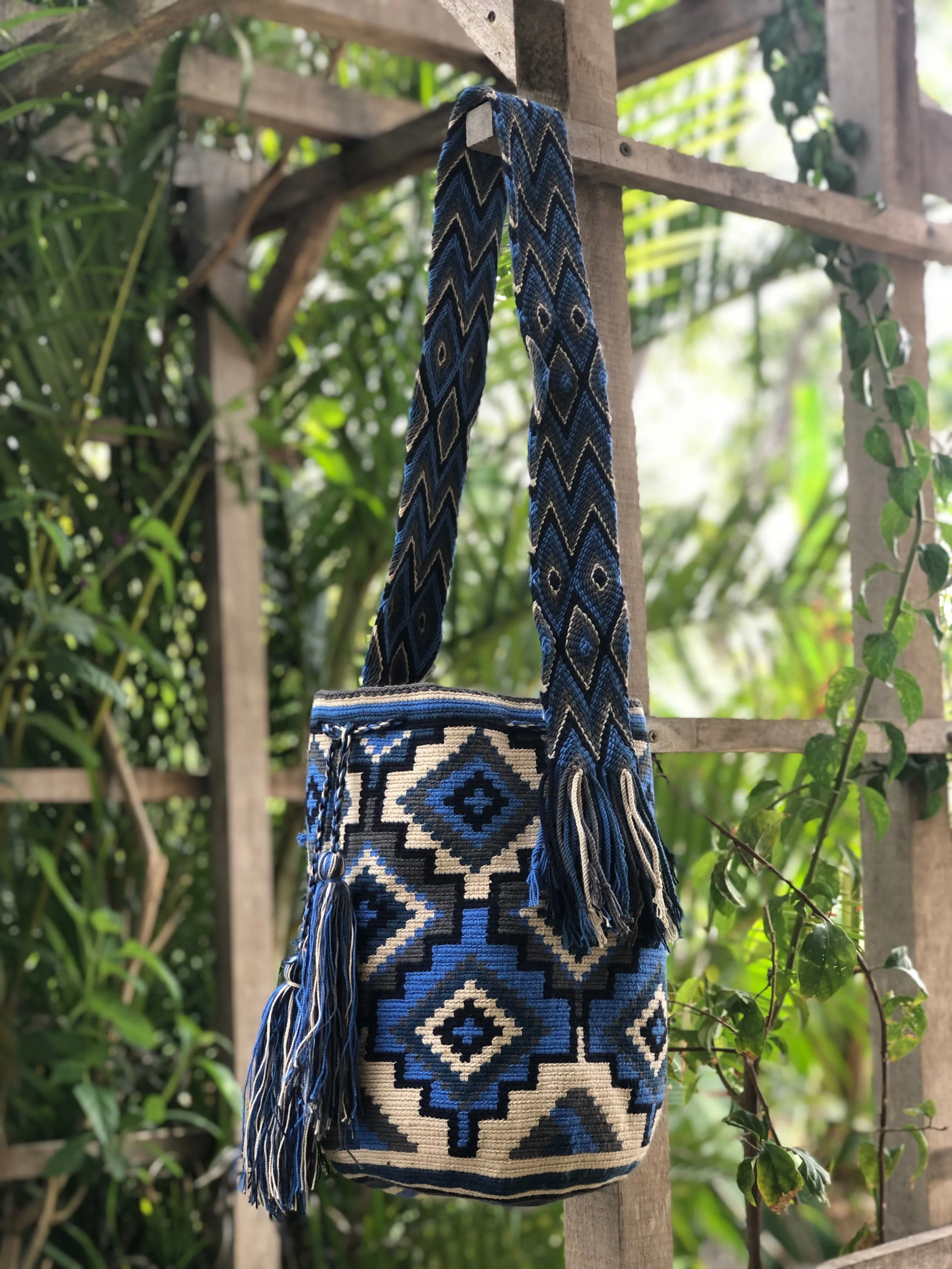 Blue Diamond Design Mochila