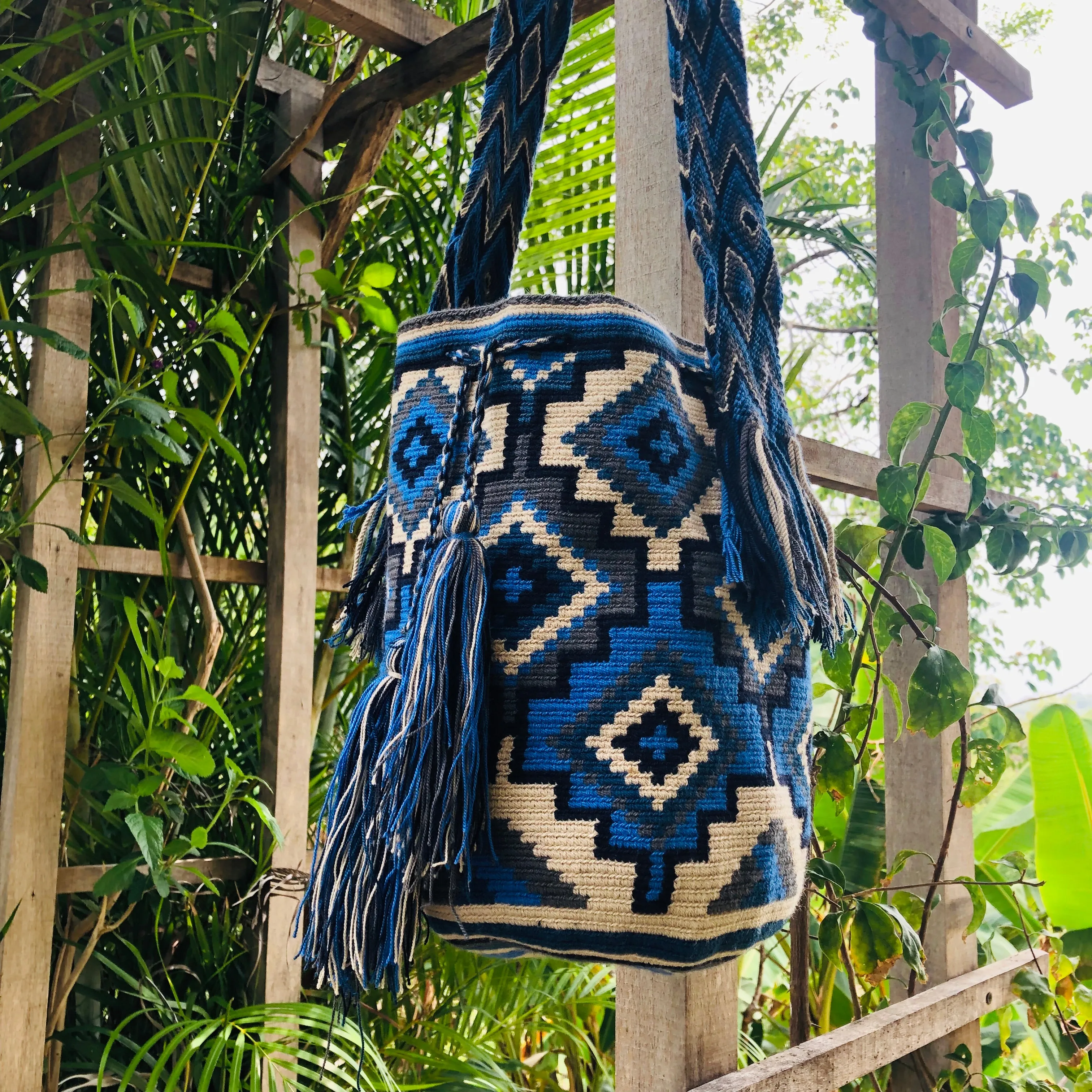 Blue Diamond Design Mochila