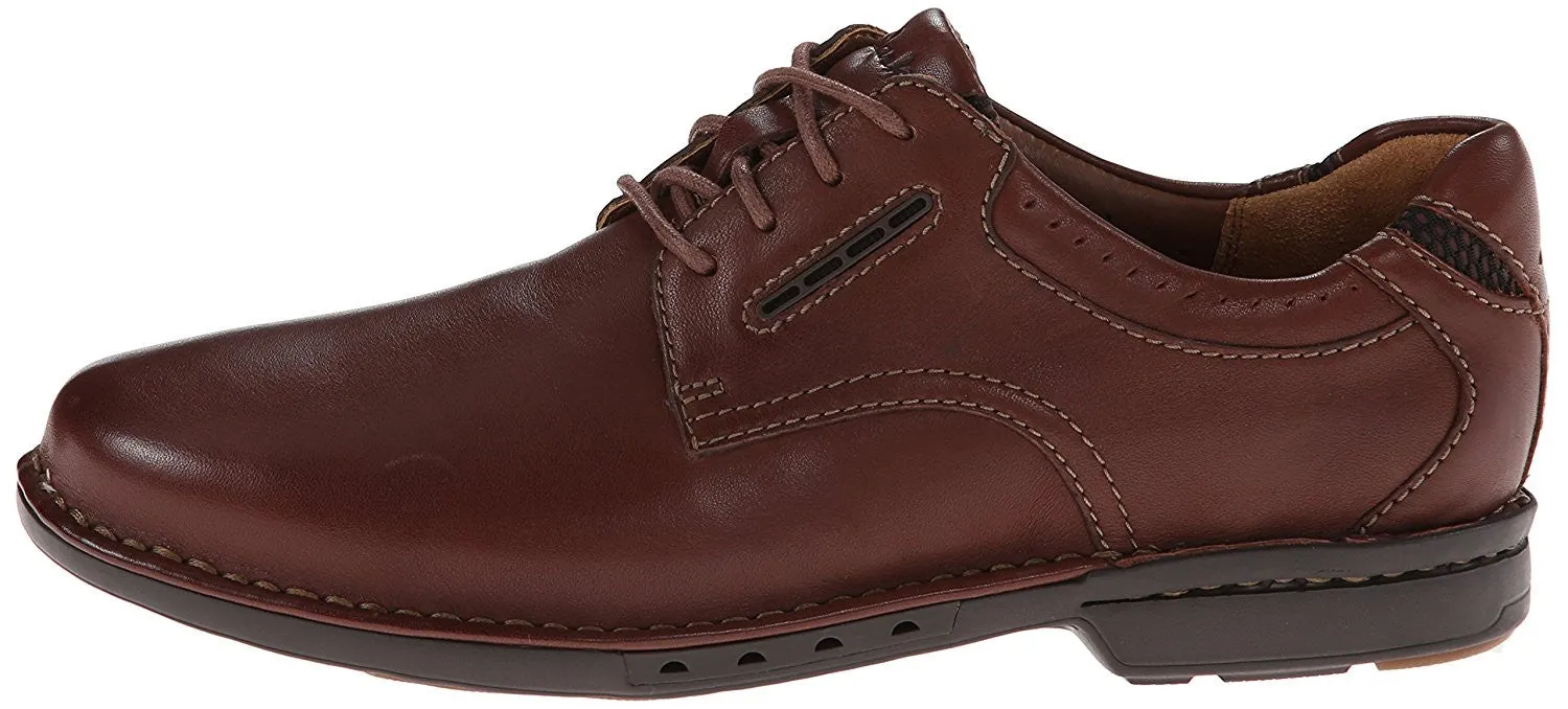 Clarks Men's Un Corner Plain Oxford Shoe