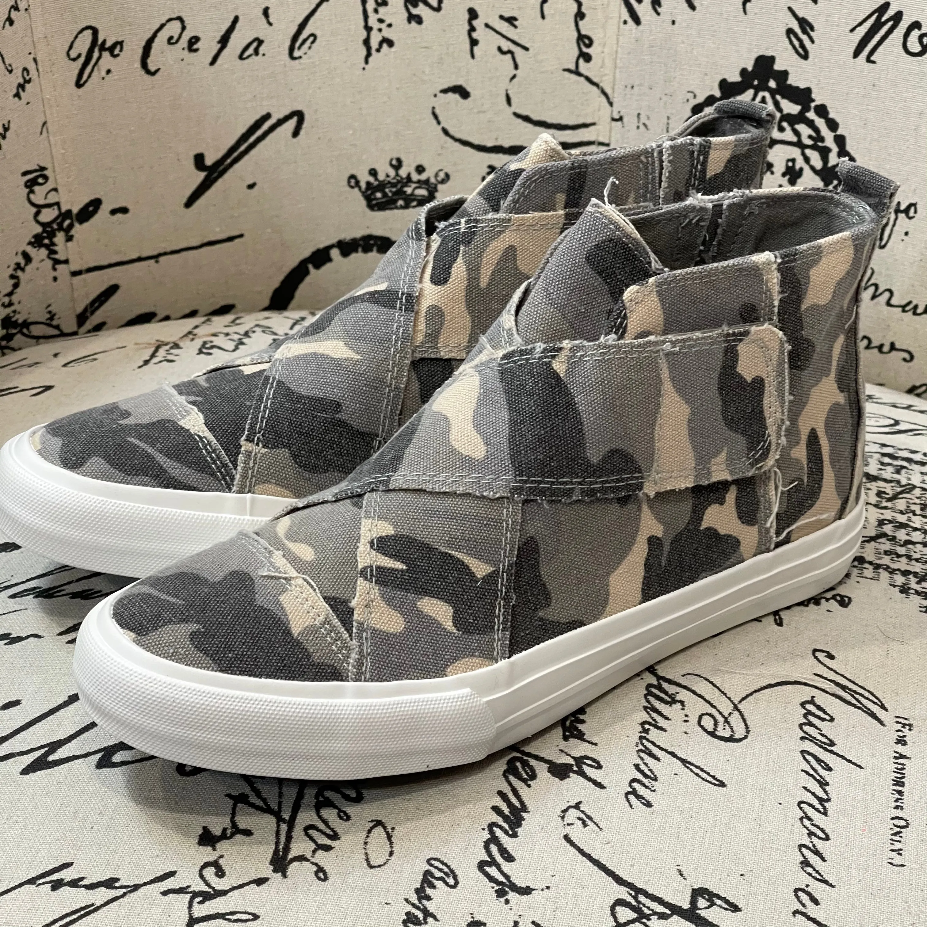 Florence Sneaker