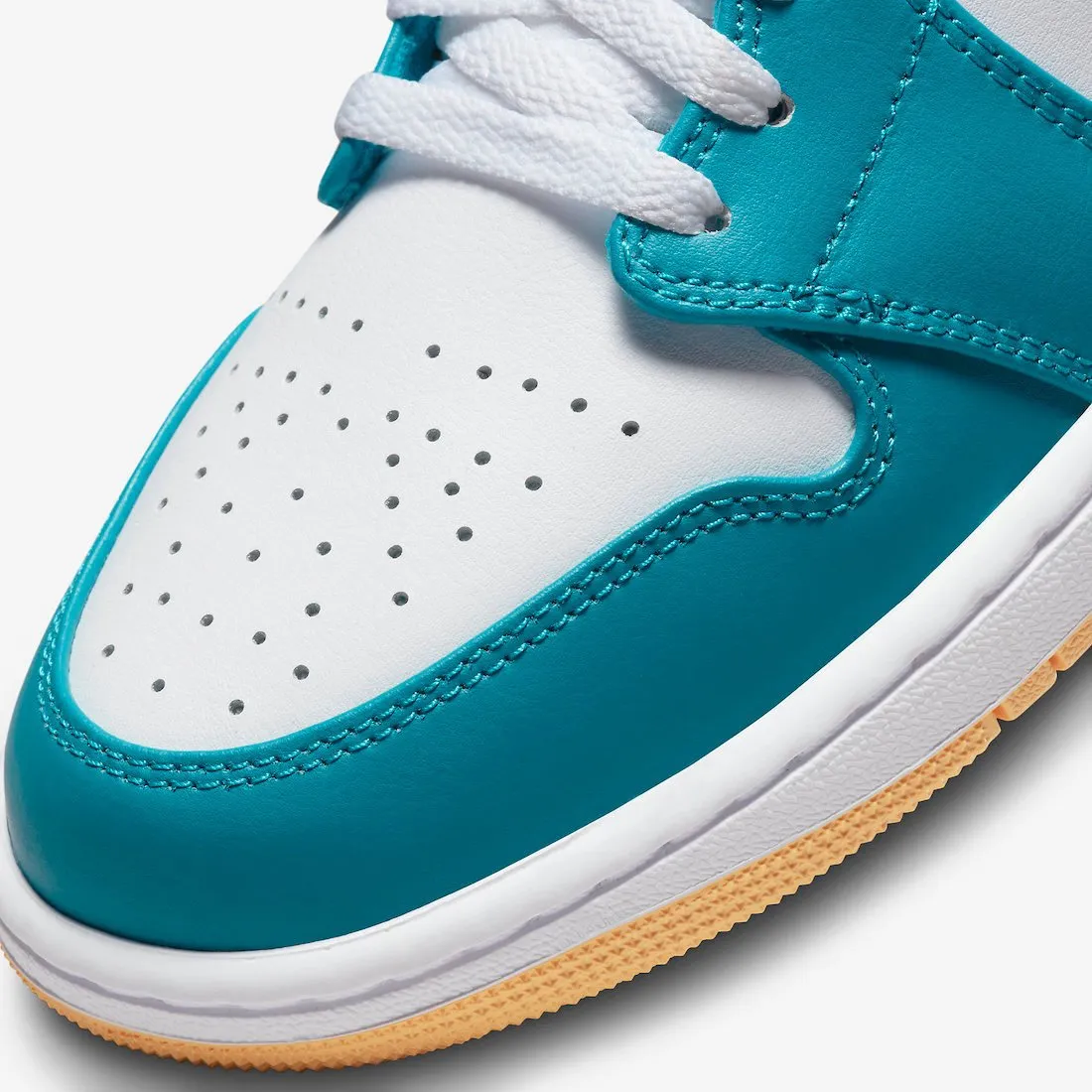 Jordan 1 Mid 'Aquatone'