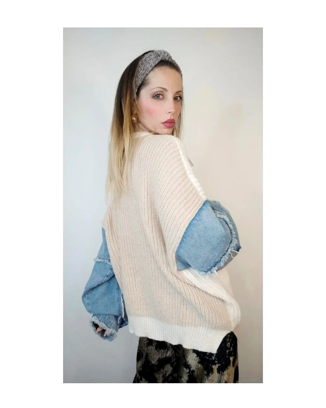 Maglione bicolor con jeans!