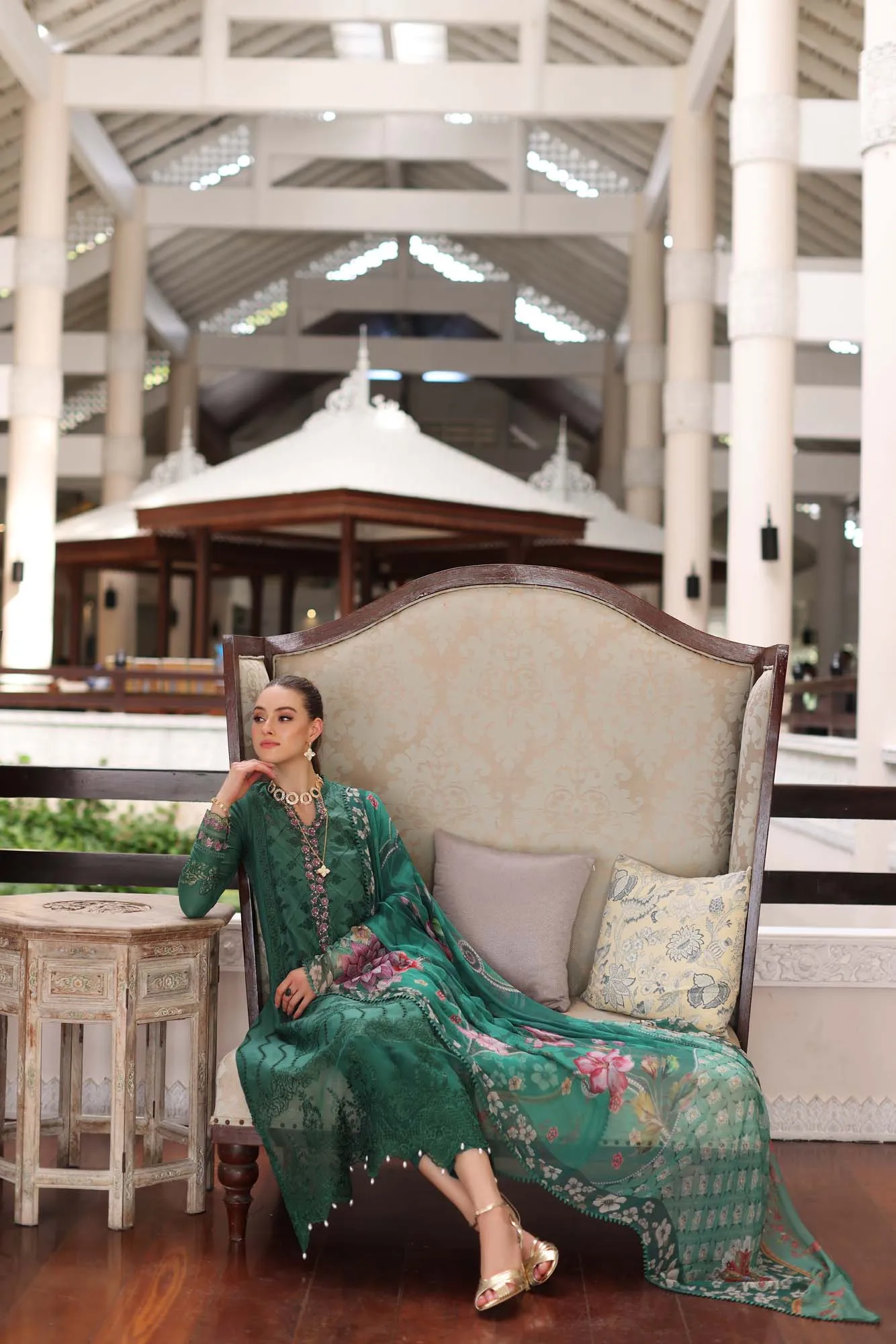 Noor by Saadia Asad Luxury Chikankari Lawn Unstitched 3Pc Suit D-04A