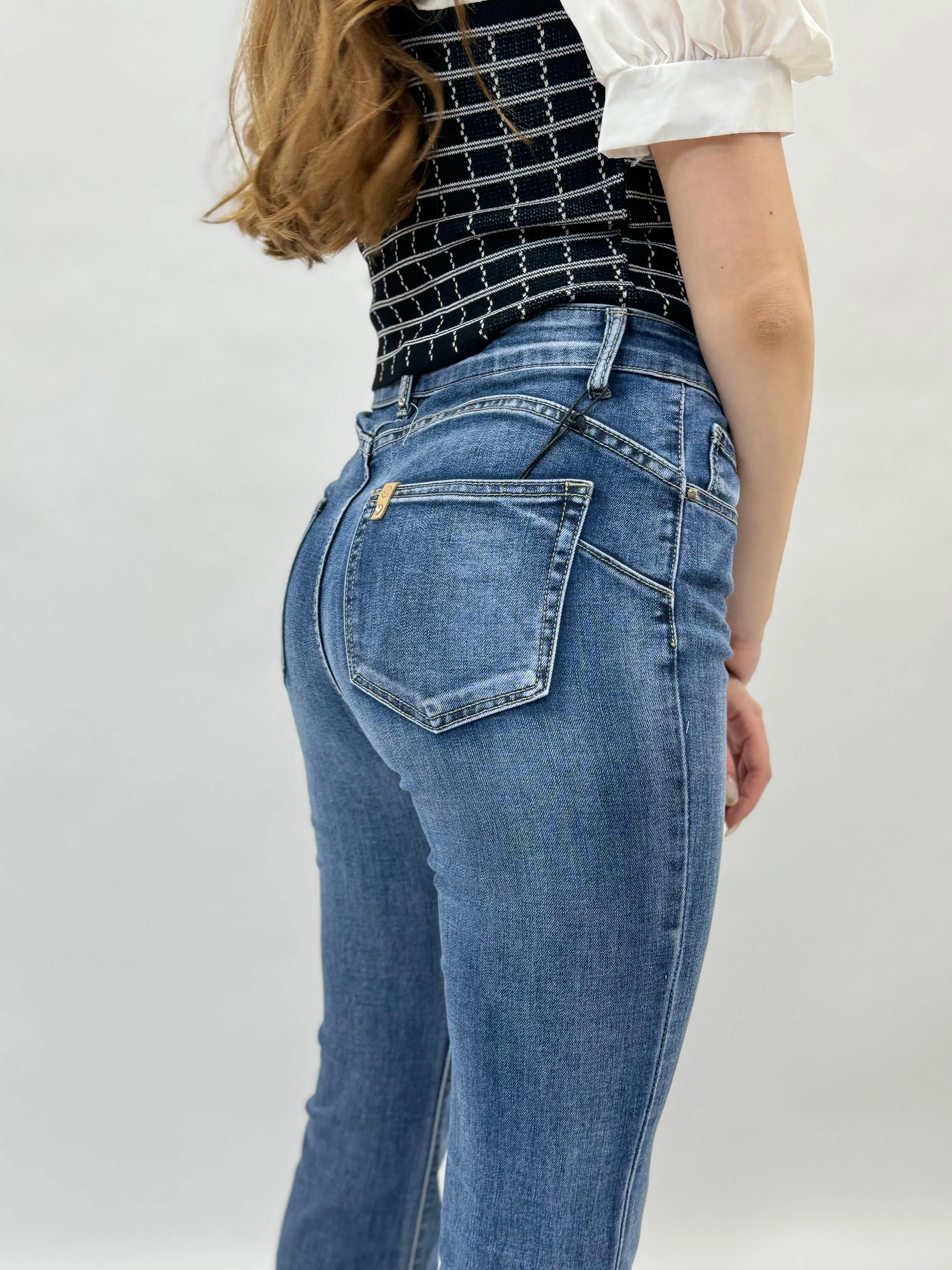 Pantaloni jeans a zampa