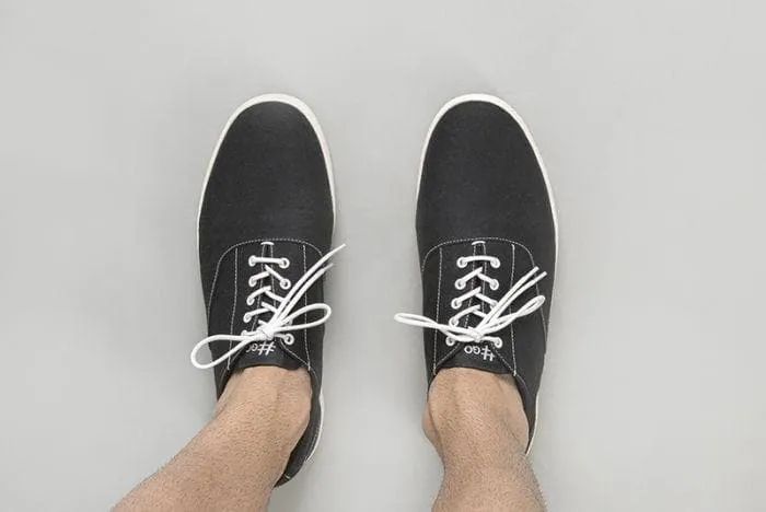 The Wave - Canvas sneaker from Ahimsa - black