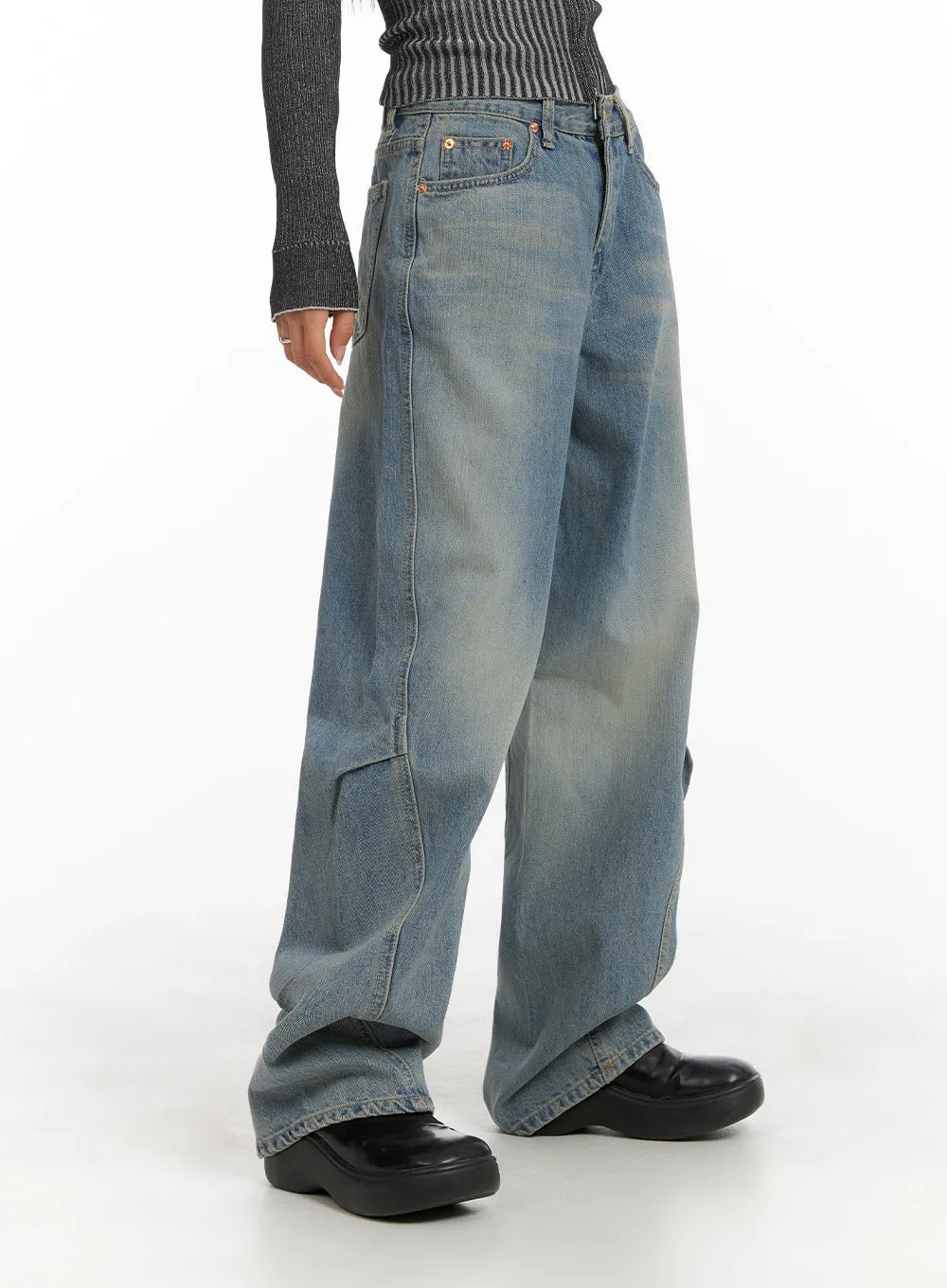 Washed Baggy Jeans CA404